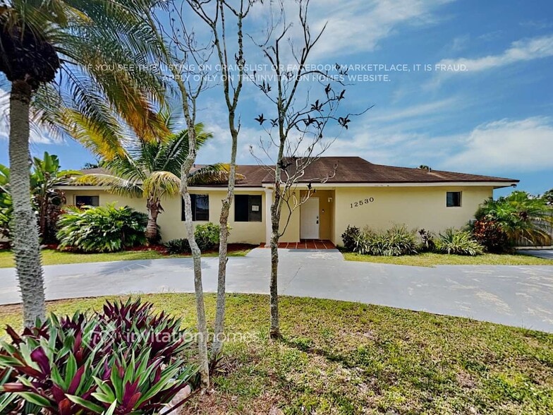 Primary Photo - 12530 SW 204th St