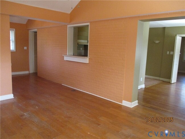 Building Photo - 126 Beverly Rd