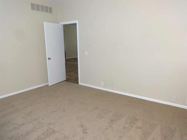 Building Photo - 2029 Wild Turkey Dr