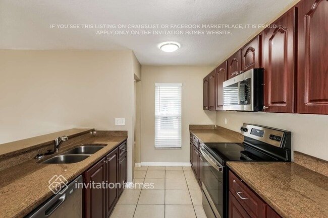 Building Photo - 2013 Green Juniper Ln