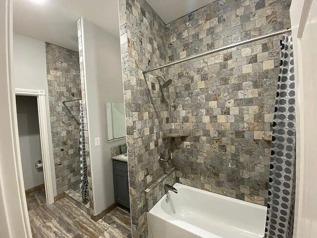 Building Photo - 3528 N Val Vista Rd