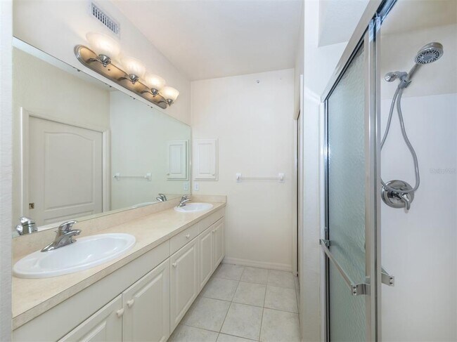 Building Photo - 4437 Corso Venetia Blvd