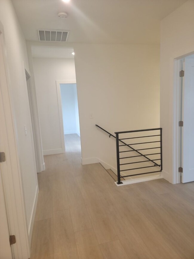 Building Photo - Brand New 4 Bed 3 Bath Modern Farmhouse St...