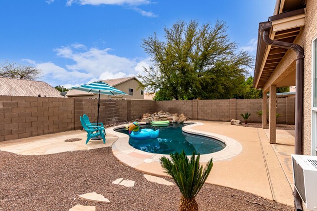 Building Photo - Single Level Pool Home Available Now