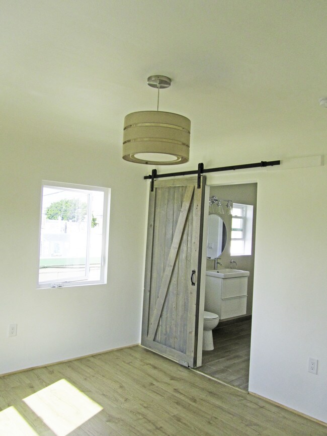 Bedroom 2 - 1312 S Victoria Ave