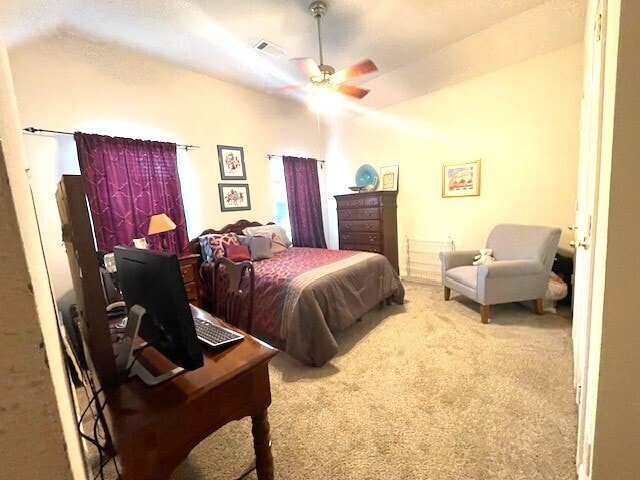 Building Photo - Great Location, wonderful Schools, Large e...