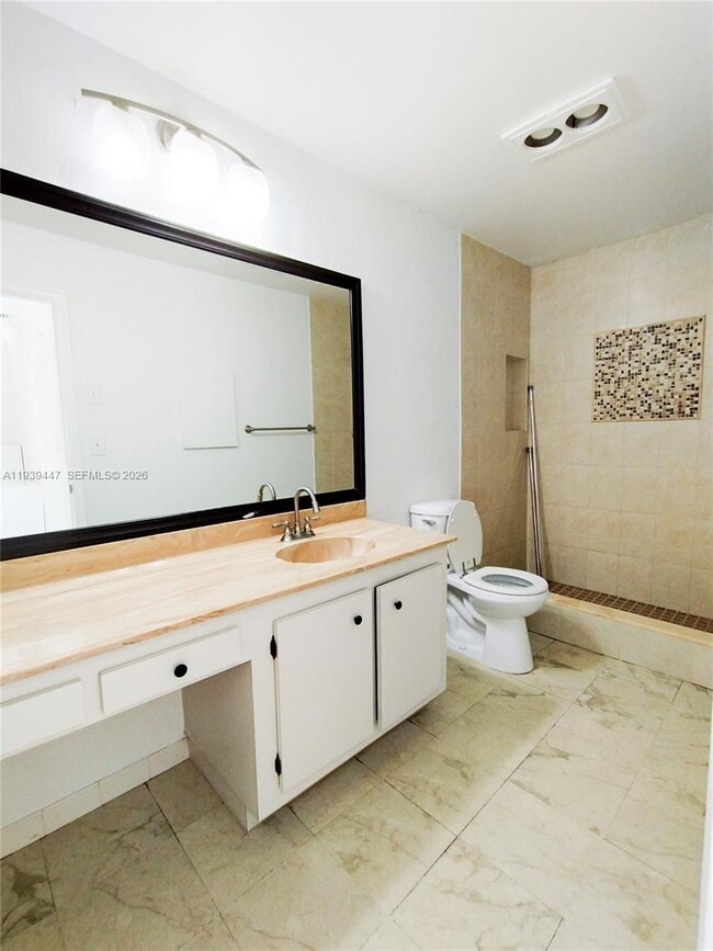 Building Photo - 7734 Balboa St