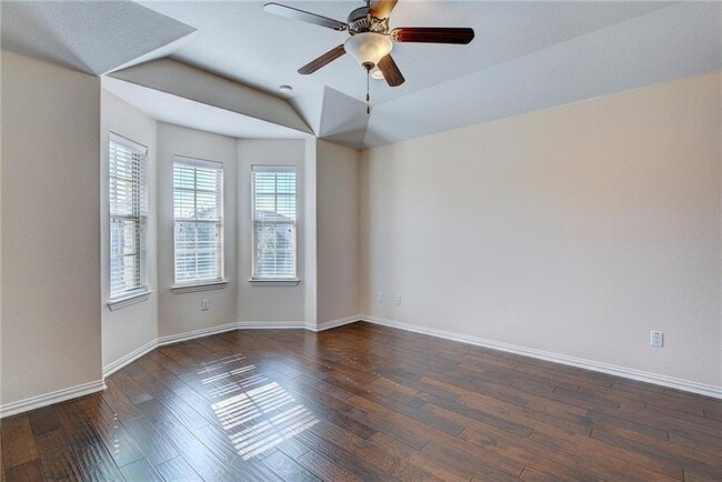 Building Photo - 2601 Mirasol Loop