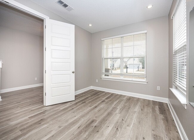 Building Photo - Rental in Landon Green Subdivision