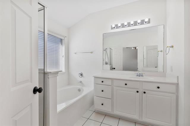 Building Photo - 3309 Willow Springs Dr