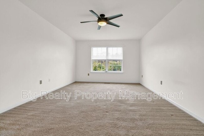 Building Photo - 2024 Morgan Hill Dr