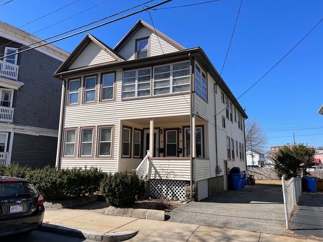 Building Photo - 14 Beach Rd