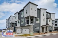 Building Photo - 1.5 year old townhome with 3 bedrooms, 2 1/2 bathrooms, 2-car garage at Victory Ridge available NOW!