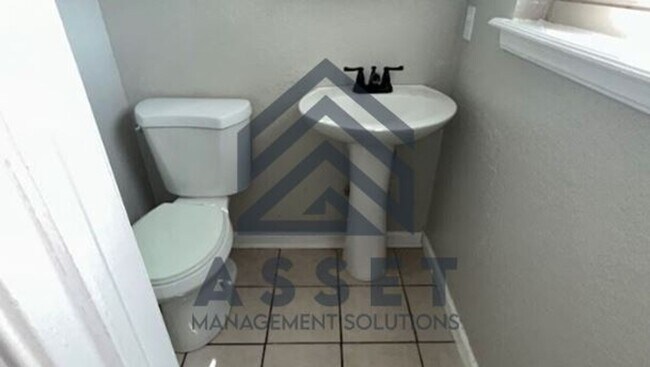 Building Photo - RENT TO OWN – EDMOND, OK