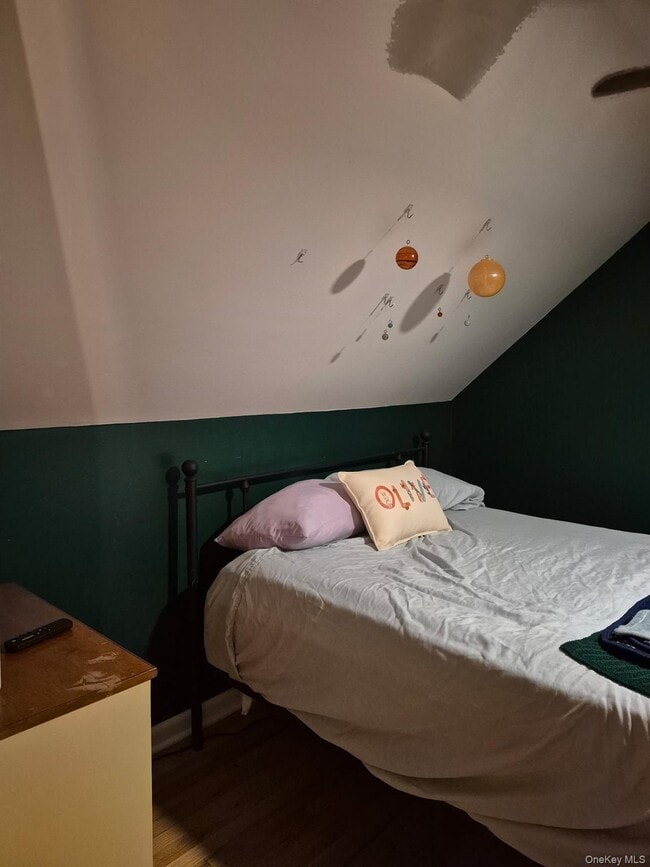 Building Photo - 57 Swannekin Rd