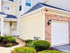 Building Photo - 988 Sheridan Cir