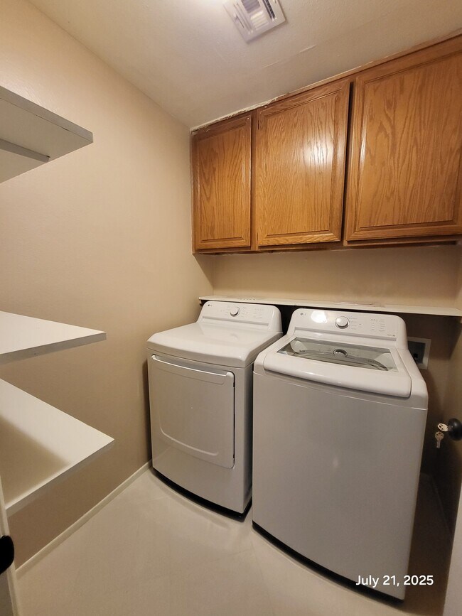 Building Photo - 9004 Cape Wood Ct