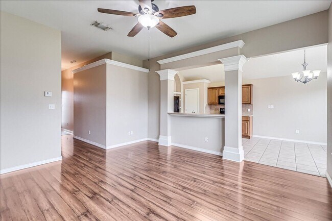 Building Photo - 2317 Tropical Wind Dr