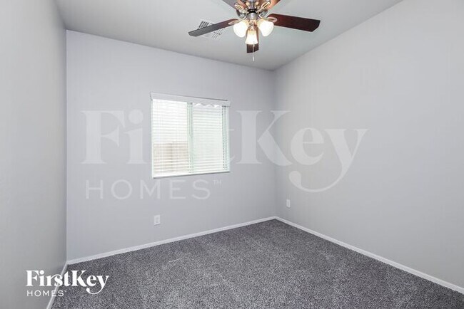 Building Photo - 5401 W Victory Way