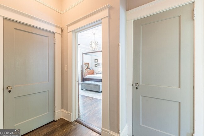 Building Photo - 1878 Cambridge Ave