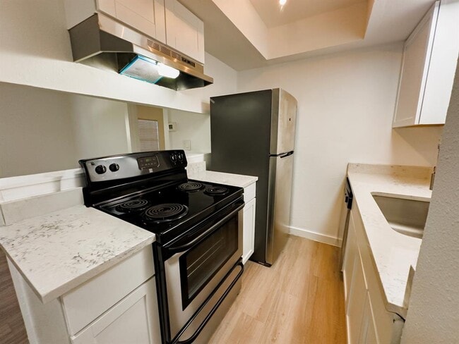 Building Photo - 4500 Witham Ln