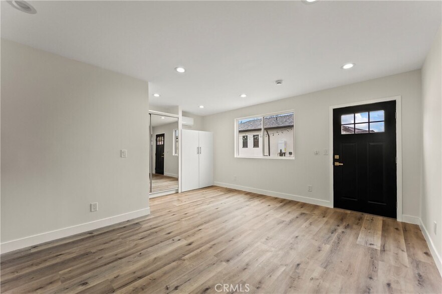 Building Photo - 1835 S Crescent Heights Blvd