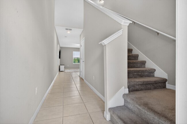 Building Photo - 4BR For Rent - Riverview