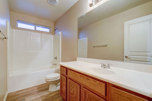 Building Photo - 41375 W Cahill Dr