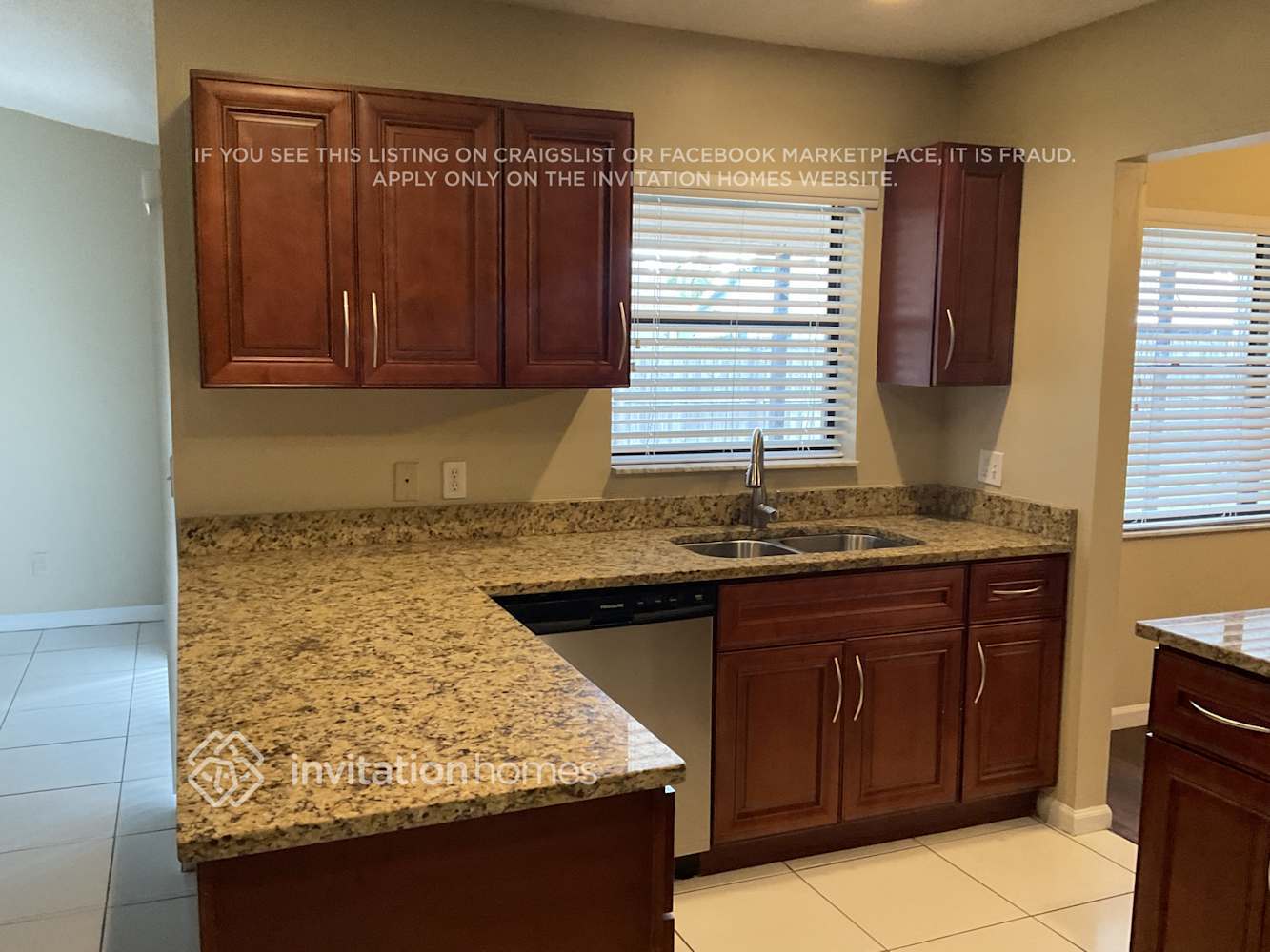 Building Photo - 162 Parkwood Dr