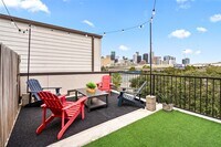 Building Photo - 2104 Webster St