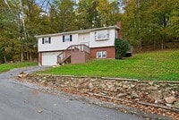 Building Photo - 320 Diamond Ave