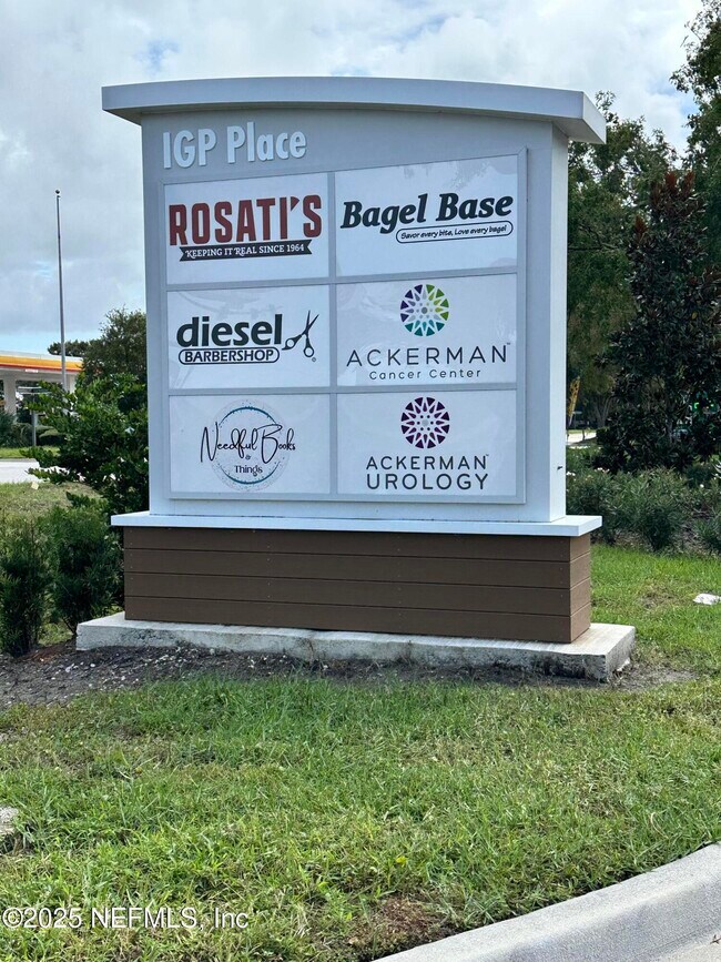 Building Photo - 43 Cardinal Br Ln