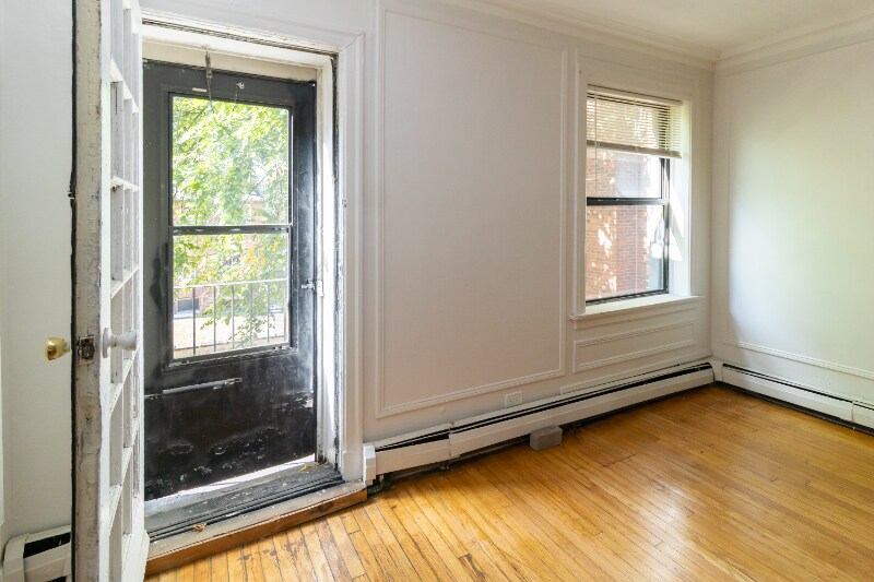 Building Photo - 6830 S Jeffery Blvd