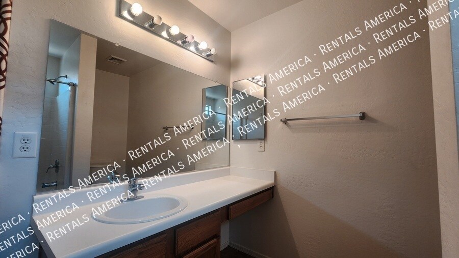 Building Photo - 23804 N High Dunes Dr