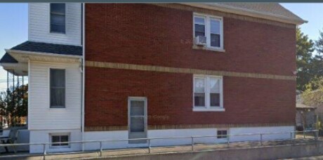 Primary Photo - 557 Gregory Ave