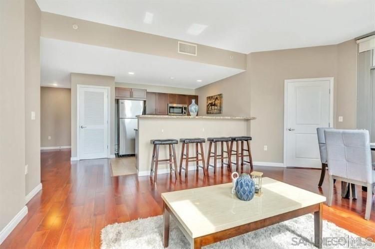 Building Photo - 206 Park Blvd