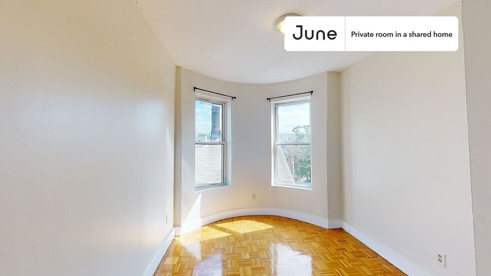 Building Photo - Room in Shared 4 bed/2 bath home