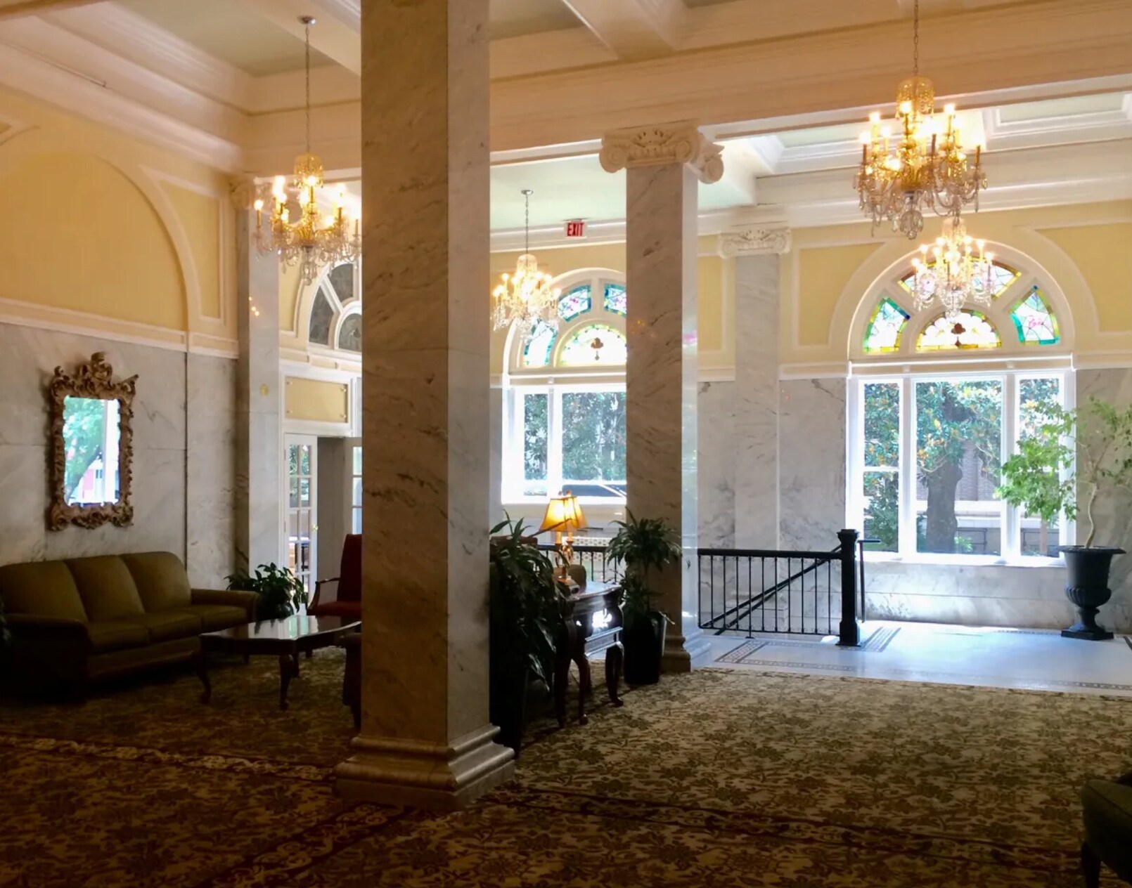 Building Photo - 247 E Washington St