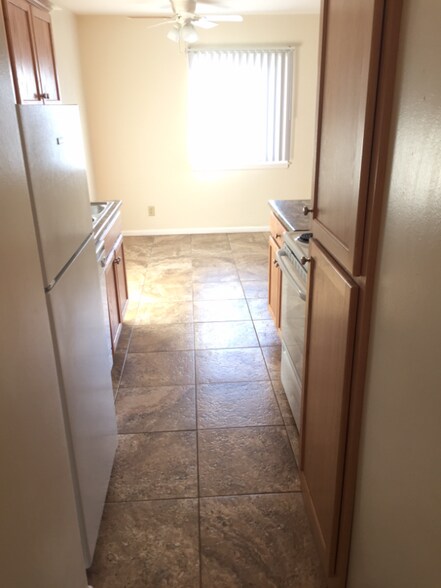 Building Photo - 689 Snelling Ave S