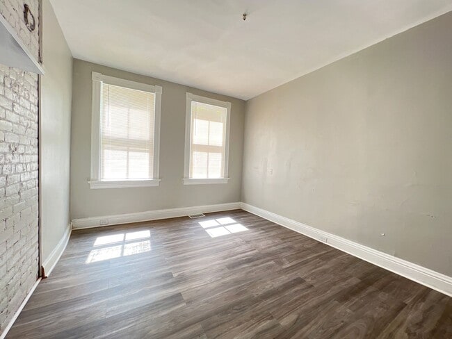 Building Photo - Baltimore Estate