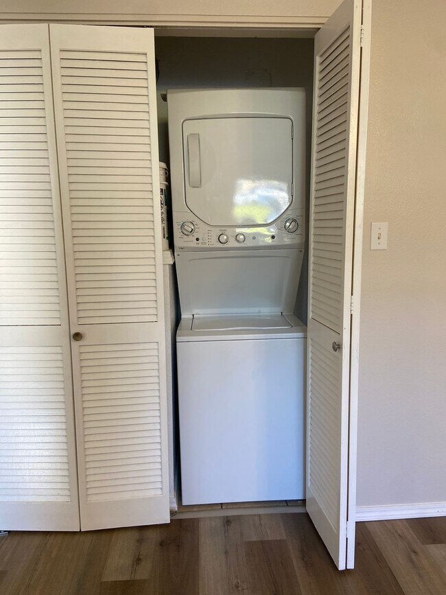 Building Photo - Apartment in Branson East, Kirbyville