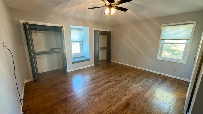 Building Photo - 3505 Godfrey Dr