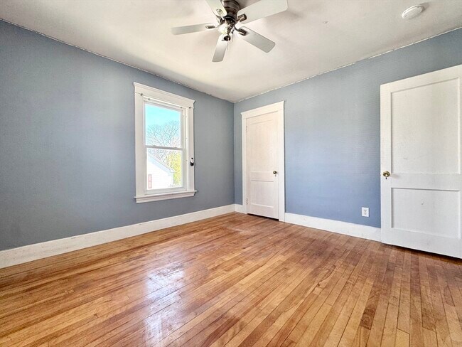 Building Photo - 58 Longfellow Rd