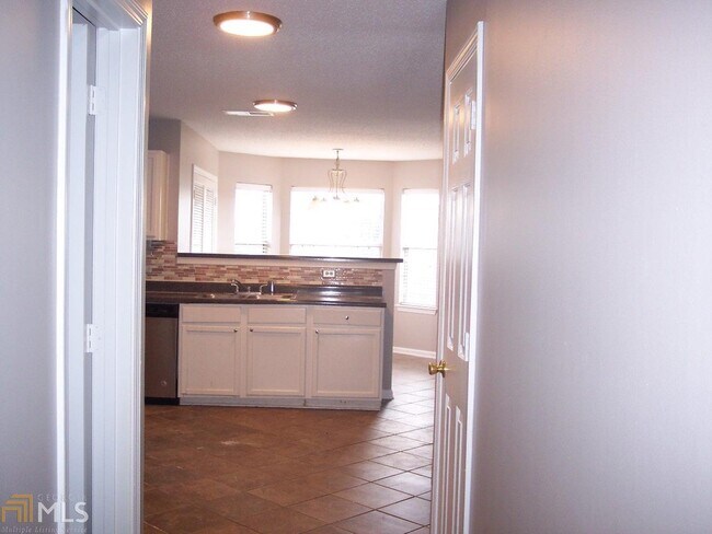 Building Photo - 1113 Misty Meadows Cove
