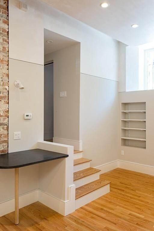 Building Photo - 107 N St