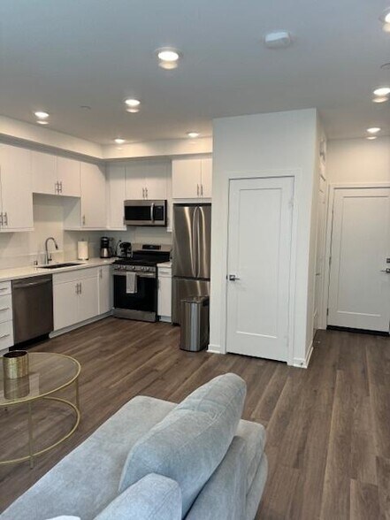 Pantry - 654 Lemon Ln