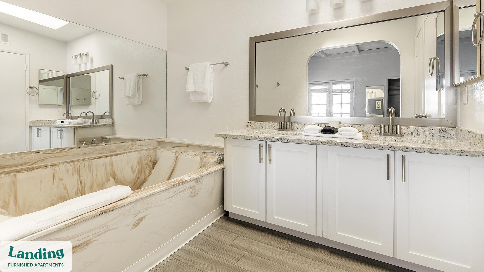 Building Photo - 5272 Tamarus St