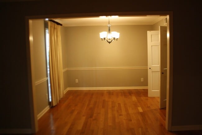 Building Photo - 1833 Greensprings Ln