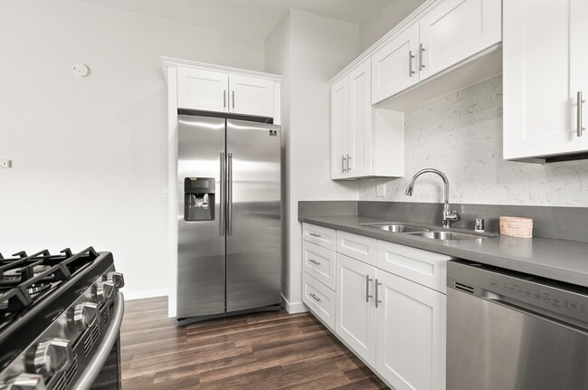 Building Photo - 17138 Sunderland Dr