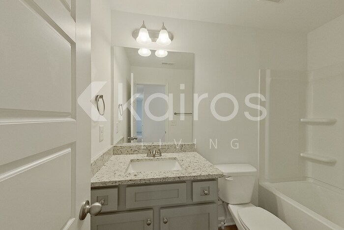 Building Photo - 103 Silver Maple Ln